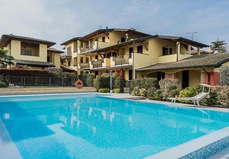 Hoya Apartment Sirmione Eksteriør billede