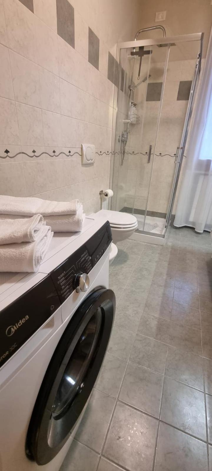 Hoya Apartment Sirmione Eksteriør billede