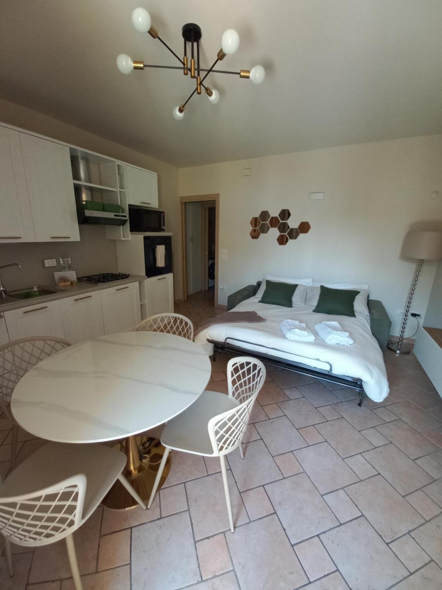 Hoya Apartment Sirmione Eksteriør billede